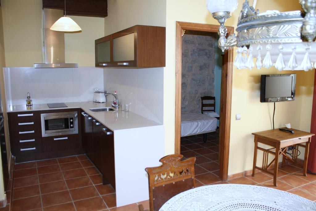 Apartamentos Dona Candida Вальдерробрес Номер фото